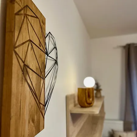 Pri Vleku Lucky شقة